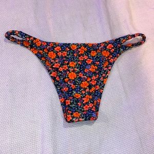 NWOT Kulani Kinis Cheeky Bottoms